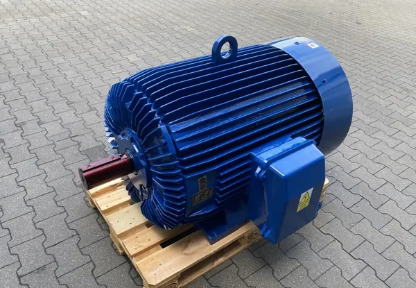 Silnik elektryczny 200kW 1489obr. 3fazowy EMIT - zdjęcie 1