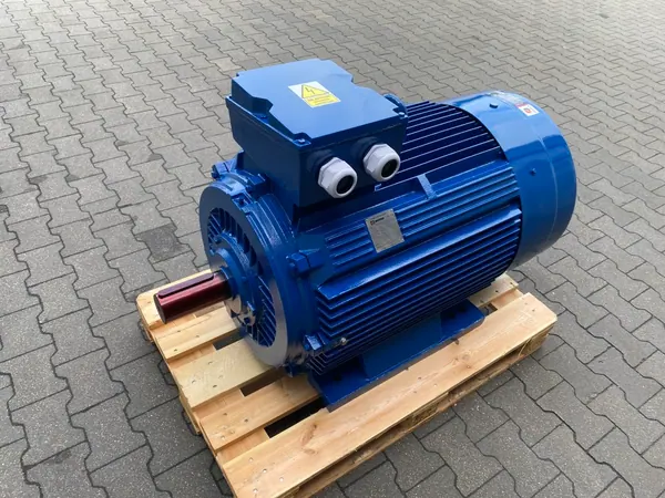 Silnik elektryczny 90kW 990obr. 3fazowy IE2 - zdjęcie 1