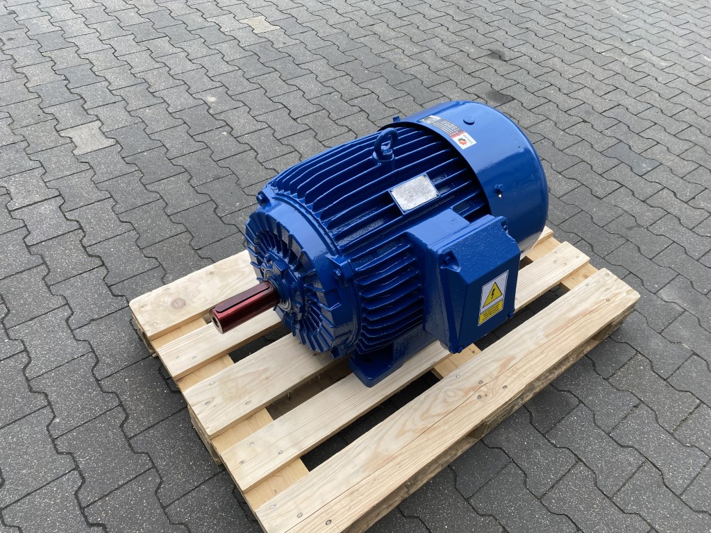 silnik elektryczny 45kW 1480obr. 3fazowy