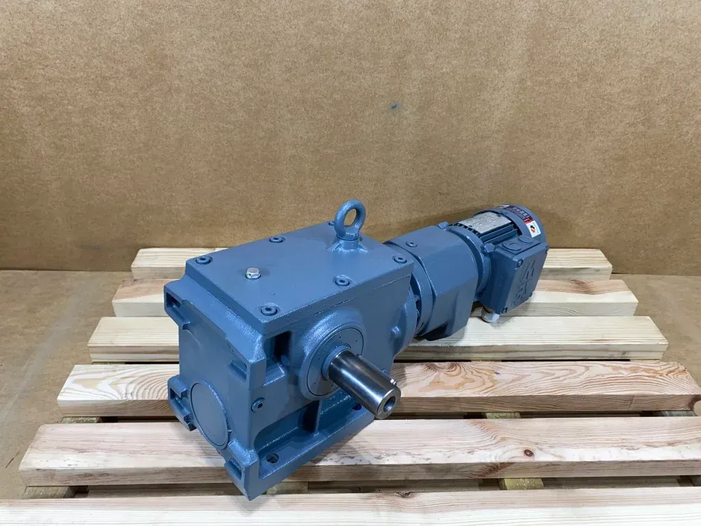 Motoreduktor / przekładnia 0,18kW 2obr. 3fazowy HAMULEC SEW