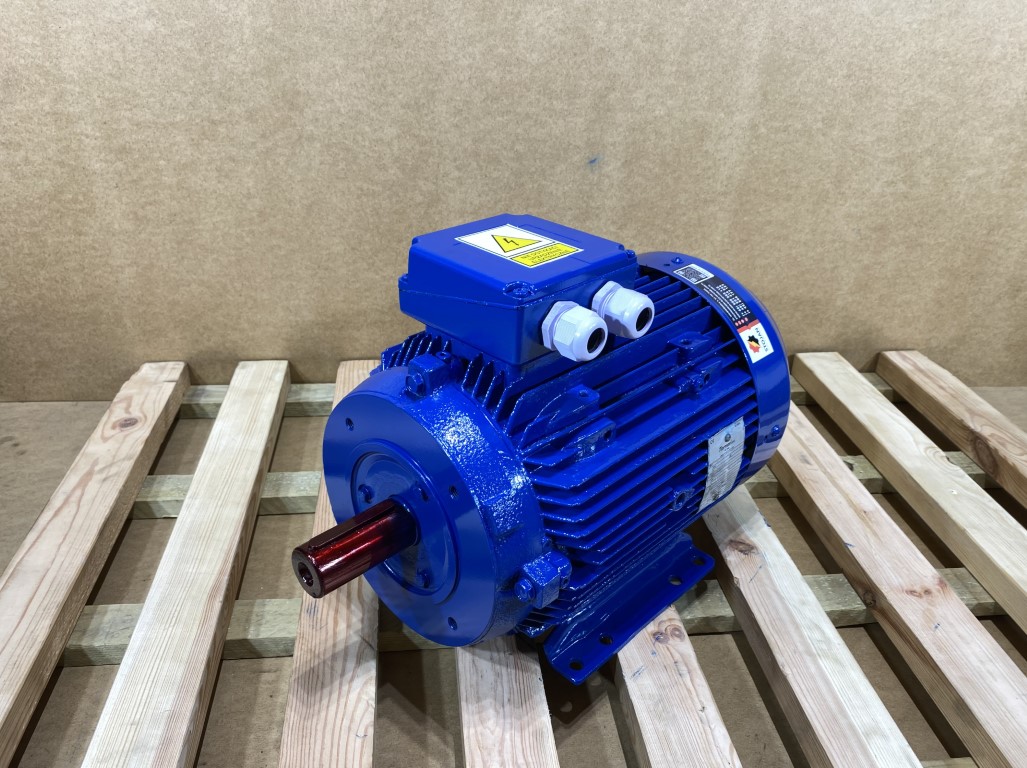 silnik elektryczny 7,5kW 2930obr. 3fazowy Tamel IE3