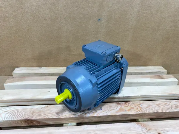 silnik elektryczny 1,1kW 1455obr. 3fazowy SEW IE3