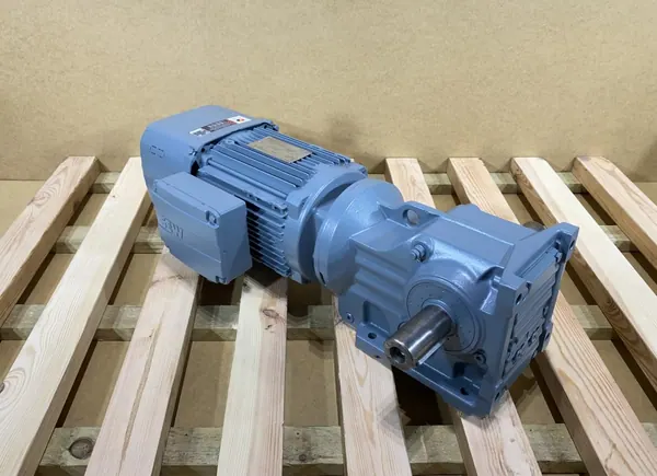 motoreduktor / przekładnia 1,5kW 92obr. HAMULEC SEW