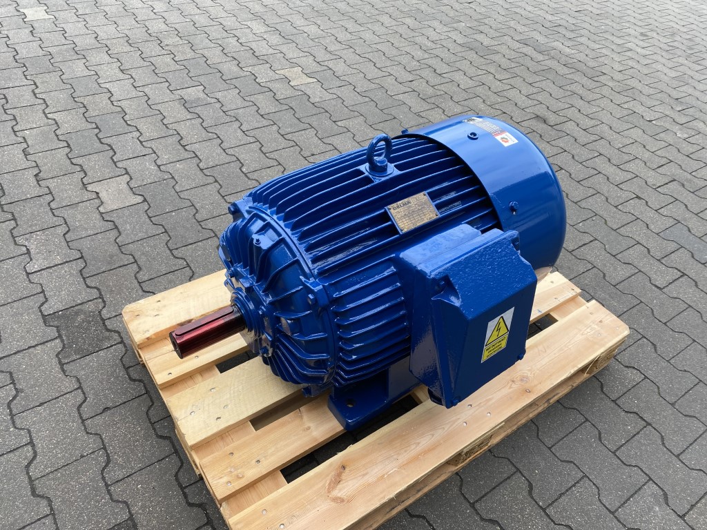 silnik elektryczny 90kW 1485obr. 3fazowy CELMA