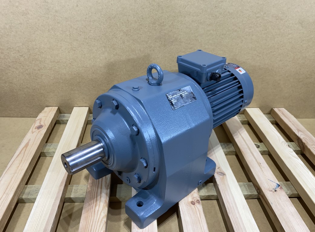 motoreduktor / przekładnia 1,5kW 12obr. 3fazowy SEW