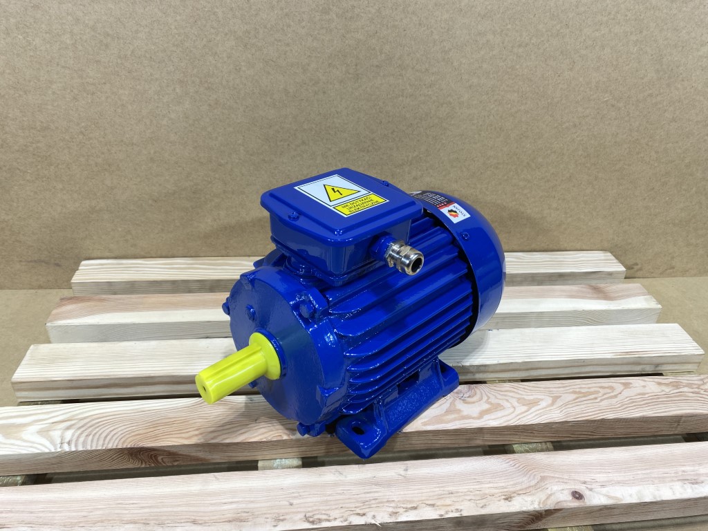  silnik elektryczny 1,5kW 945obr. 3fazowy Tamel
