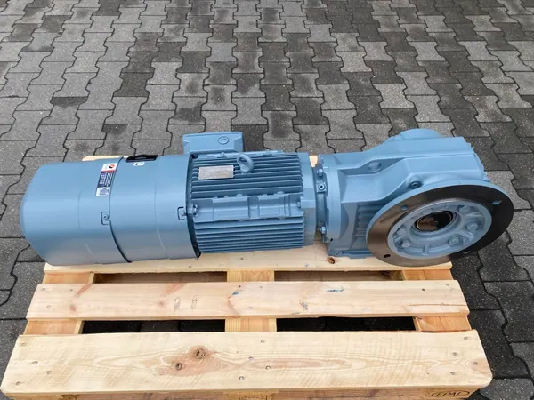 Motoreduktor / przekładnia 11kW 59obr. HAMULEC SEW (tacho) - zdjęcie 2
