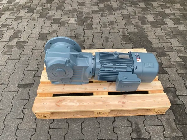 Motoreduktor / przekładnia 11kW 59obr. HAMULEC SEW - zdjęcie 2