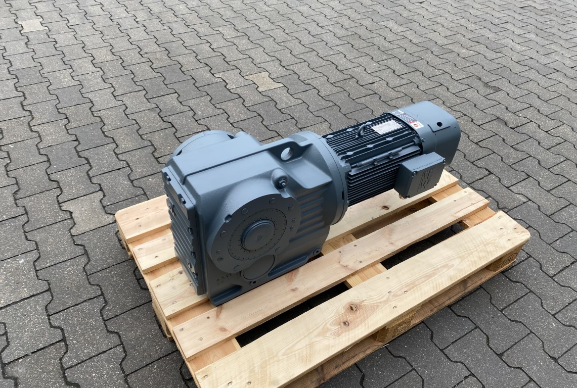 motoreduktor / przekładnia 7,5kW 65obr. HAMULEC SEW