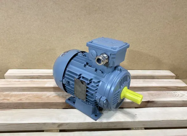 Silnik elektryczny 2,2kW 2840obr. 3fazowy WEG IE2 - zdjęcie 1