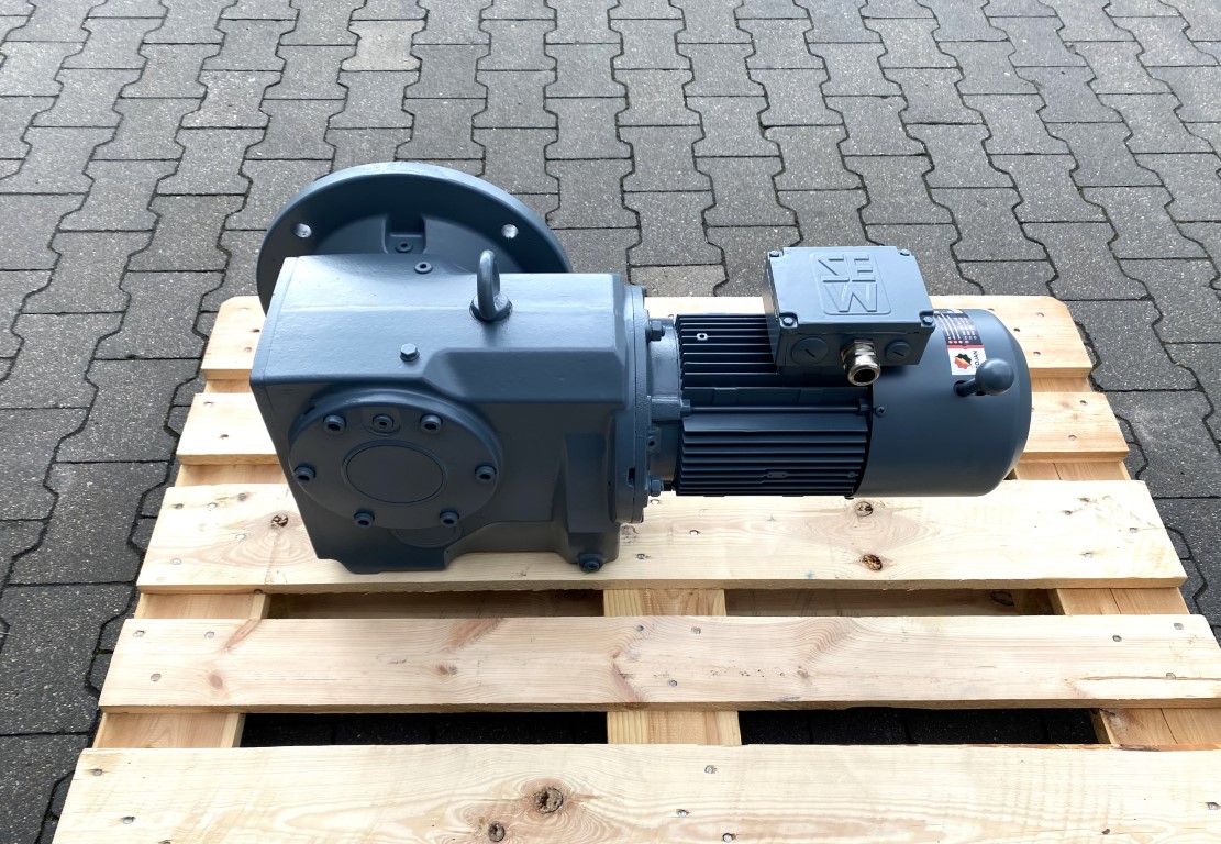 motoreduktor / przekładnia 2,2kW 16obr. HAMULEC SEW - zdjęcie 3