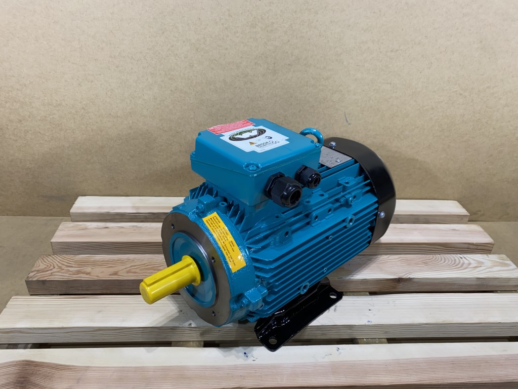 Silnik elektryczny 7,5kW 2920obr. 3fazowy IE2