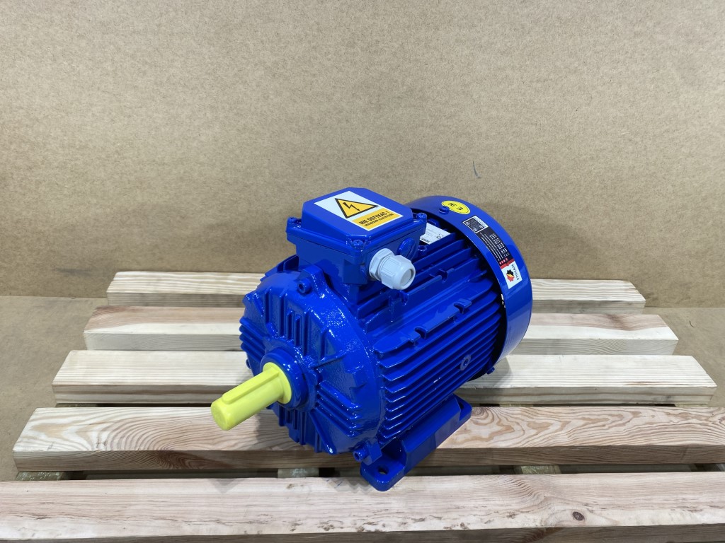 Silnik elektryczny 4kW 2925obr. 3fazowy INDUKTA IE3