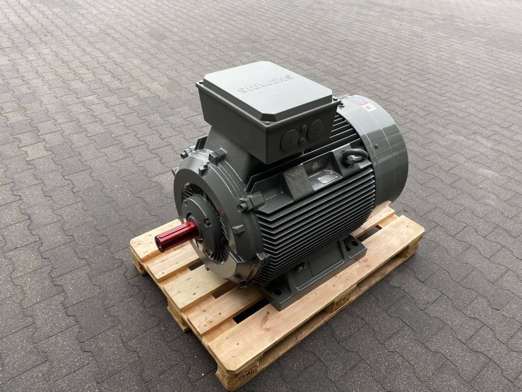 Silnik elektryczny 110kW 2982obr. 3fazowy SIEMENS