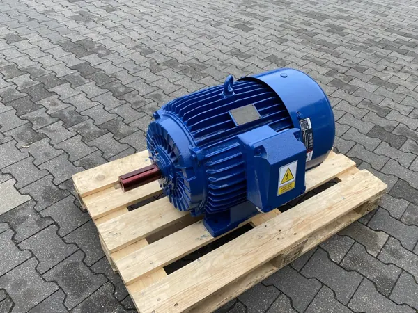Silnik elektryczny 37kW 2960obr. 3fazowy CELMA - zdjęcie 1