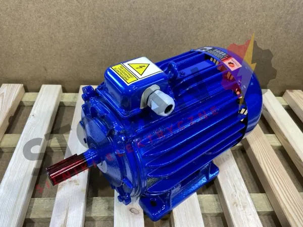 Silnik elektryczny 4kW 945obr. 3fazowy Tamel SZJe 46b - zdjęcie 1