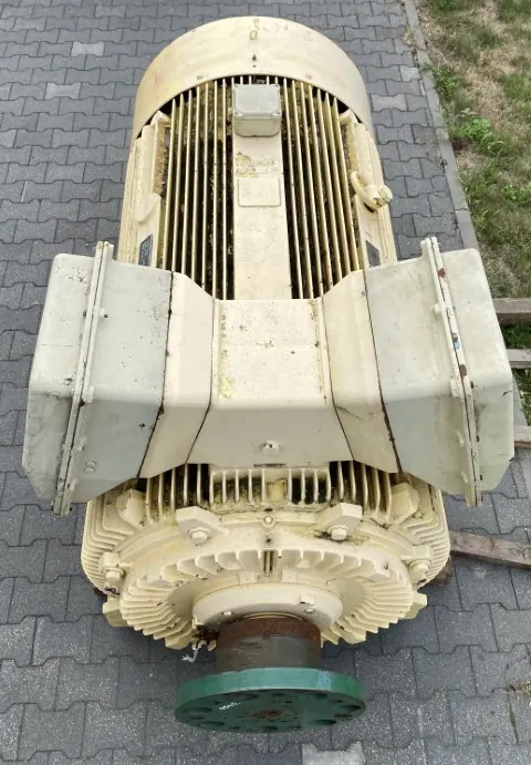 Silnik elektryczny 1000kW 996obr. - zdjęcie 2