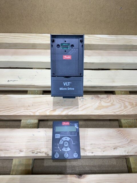 falownik 0,75kW 230V / 3x230V Danfoss - zdjęcie 2