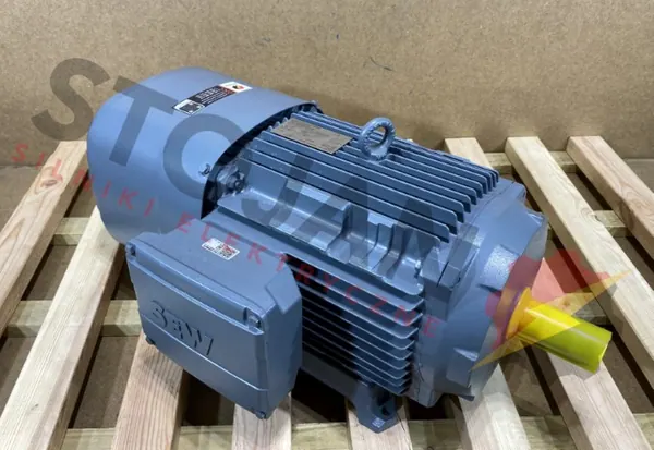 Silnik elektryczny 7,5kW 1468obr. 3fazowy HAMULEC SEW IE3 - zdjęcie 1