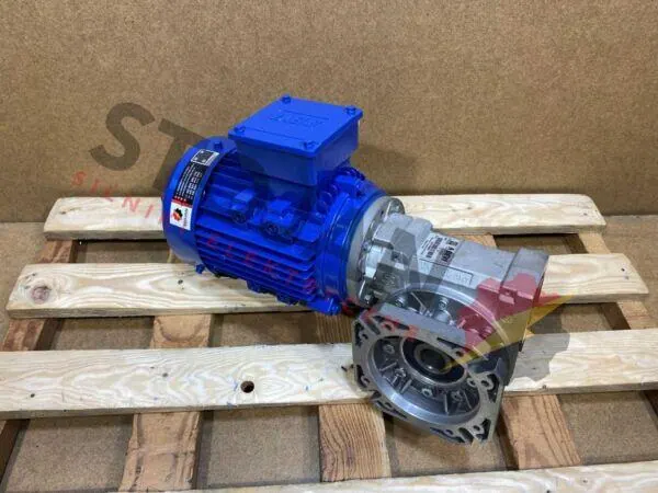 Motoreduktor / przekładnia 0,75kW 51obr. 3fazowy - zdjęcie 1