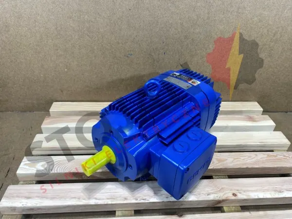 Silnik elektryczny 2,6kW 925obr. 3fazowy HAMULEC - zdjęcie 1