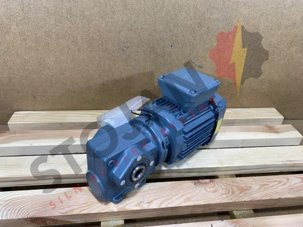 Motoreduktor / przekładnia 0,55kW 40obr. 3fazowy SEW - zdjęcie 1