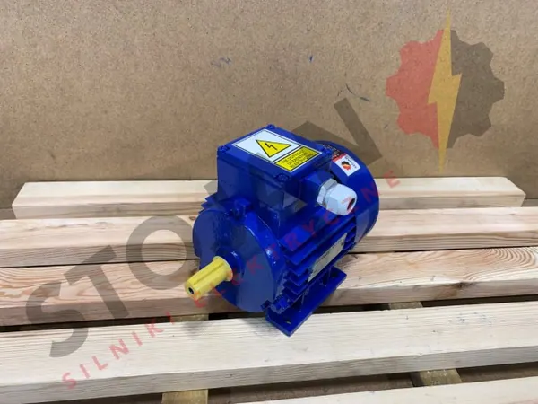 Silnik elektryczny 0,55kW 910obr. 3fazowy B3 - zdjęcie 1