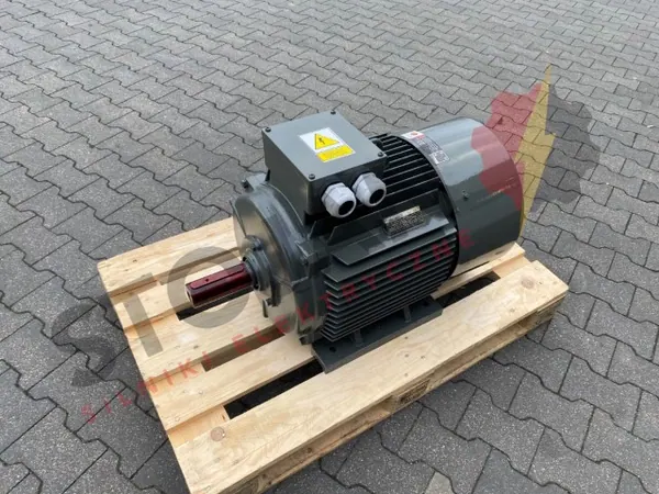 Silnik elektryczny 30kW 980obr. 3fazowy IE2 - zdjęcie 1