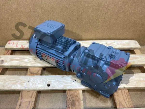 Motoreduktor / przekładnia 0,75kW 26obr. 3fazowy SEW - zdjęcie 1