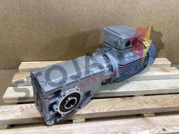 Motoreduktor / przekładnia 1,1kW 61,6obr. 3fazowy Lenze - zdjęcie 1