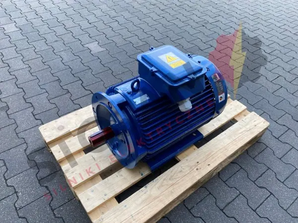 Silnik elektryczny 30kW 1465obr. 3fazowy B35 - zdjęcie 1