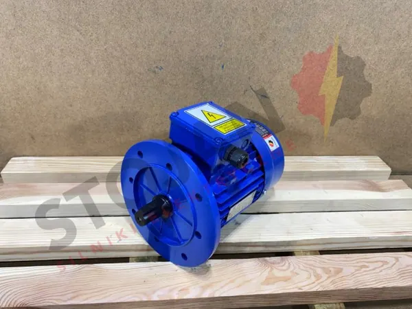 Silnik elektryczny 0,55kW 900obr. 3fazowy - zdjęcie 1