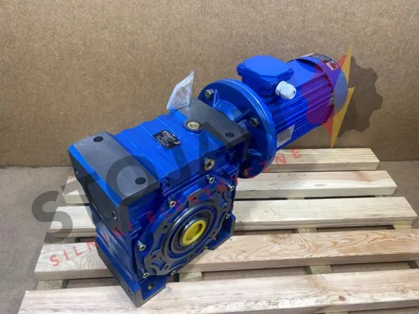 Motoreduktor / przekładnia 1,5kW 18obr. - zdjęcie 1