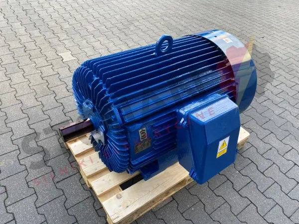 Silnik elektryczny 160kW 1483obr. 3fazowy EMIT - zdjęcie 1