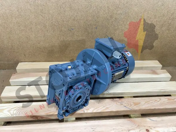 Motoreduktor / przekładnia 1,1kW 70obr. 3fazowy - zdjęcie 1