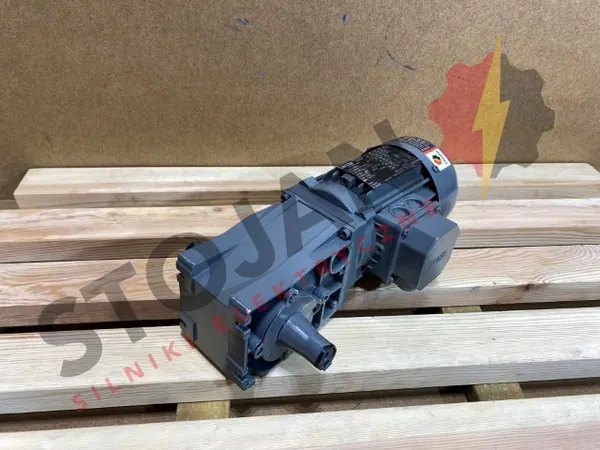 Motoreduktor / przekładnia 0,12kW 23obr. 3fazowy Lenze - zdjęcie 1