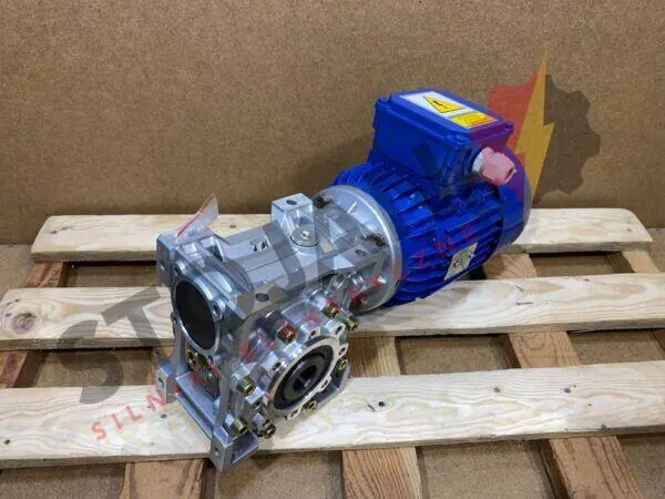 Motoreduktor / przekładnia 0,55kW 36obr. 3fazowy - zdjęcie 1
