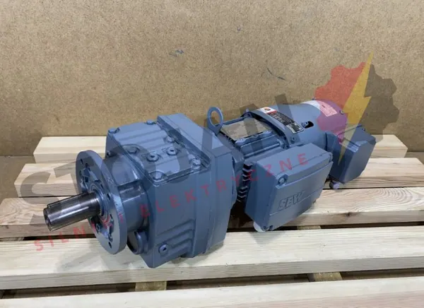 Motoreduktor / przekładnia 0,37kW 21obr. 3fazowy OBCE CHŁODZENIE SEW - zdjęcie 1