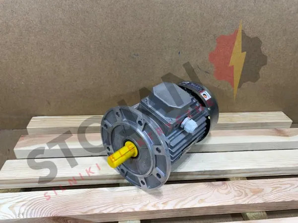 Silnik elektryczny 1,5kW 1400obr. 3fazowy B5 - zdjęcie 1