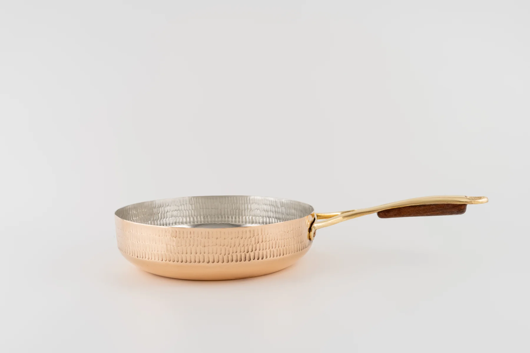 Copper Frying Pan with Brass & Wood Handle thumbnail 2