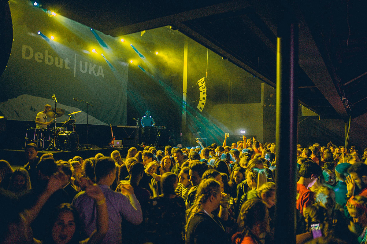 DebutUka_2017