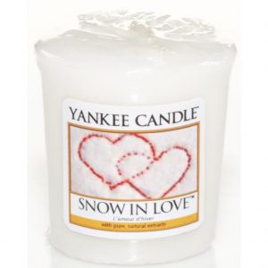 Yankee Candle Snow In Love Christmas Scent Votive Snow in Love 49 ml