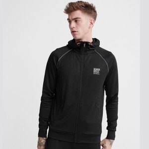 Training Ziphood, Black