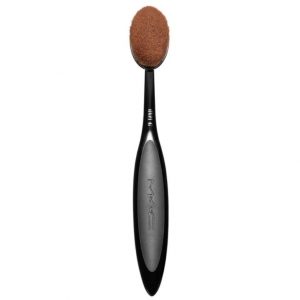 Oval 6 Brush, MAC Cosmetics Contouring-siveltimet