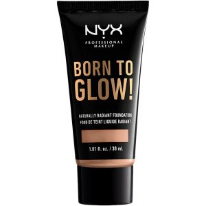 Born To Glow Naturally Radiant Foundation, NYX Professional Makeup Meikkivoide