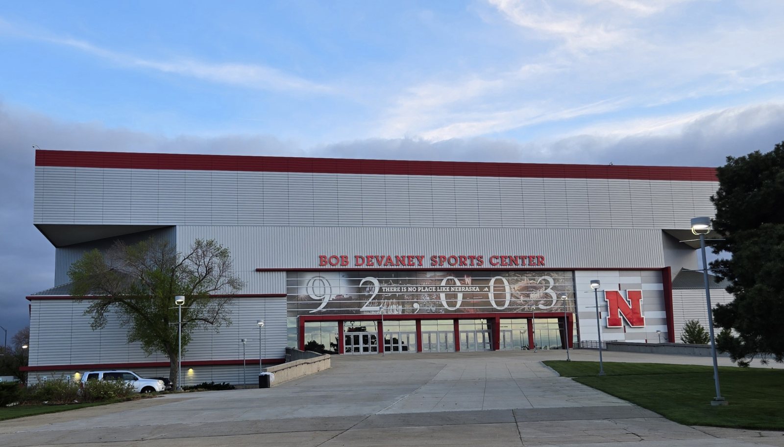 Bob Devaney Sports Center
