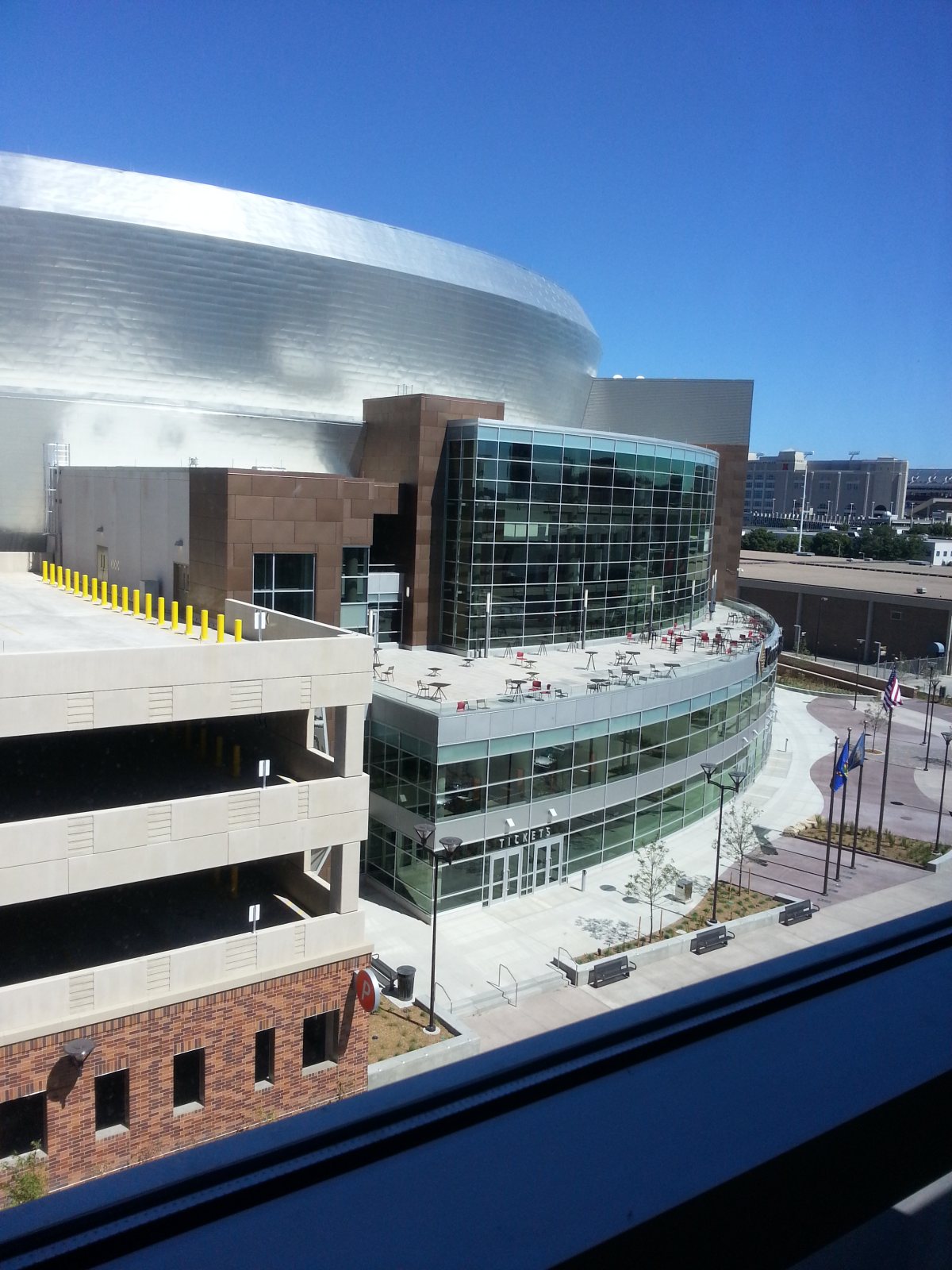 Pinnacle Bank Arena