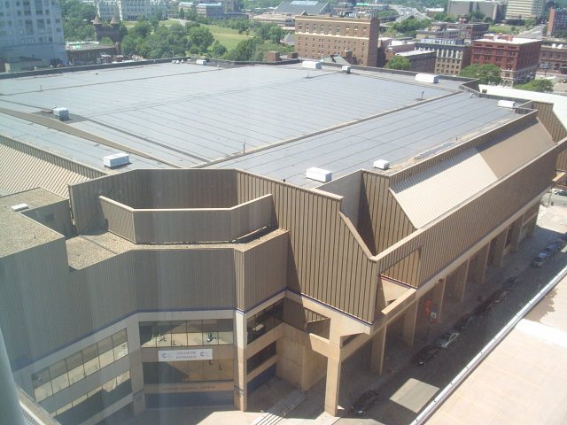 XL Center