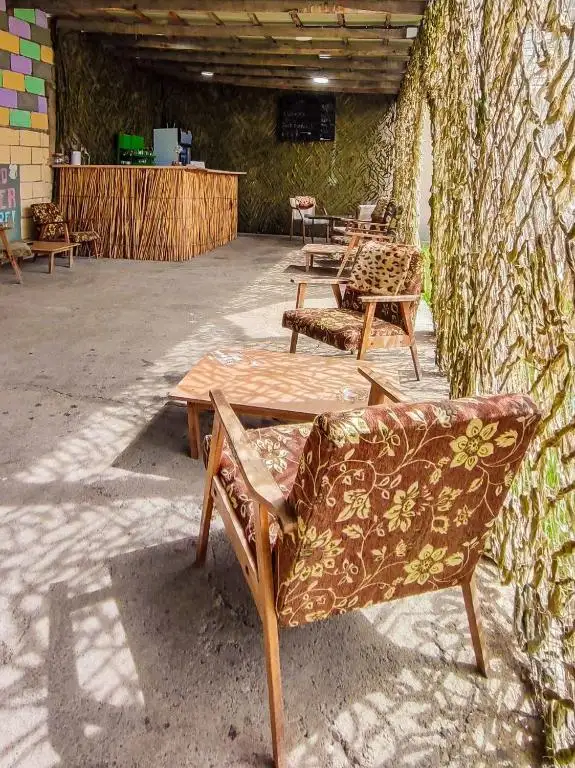 Urban Mobkey Tent Hostel And Bar