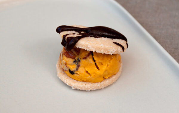 Pumpkin and rose Ice-Cream sandwiches Recipe with candied pecans